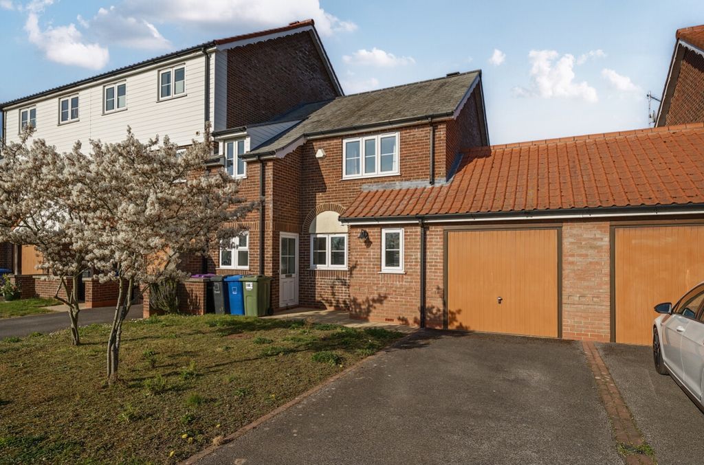 Property photo 2 of 22 1273783 (1)