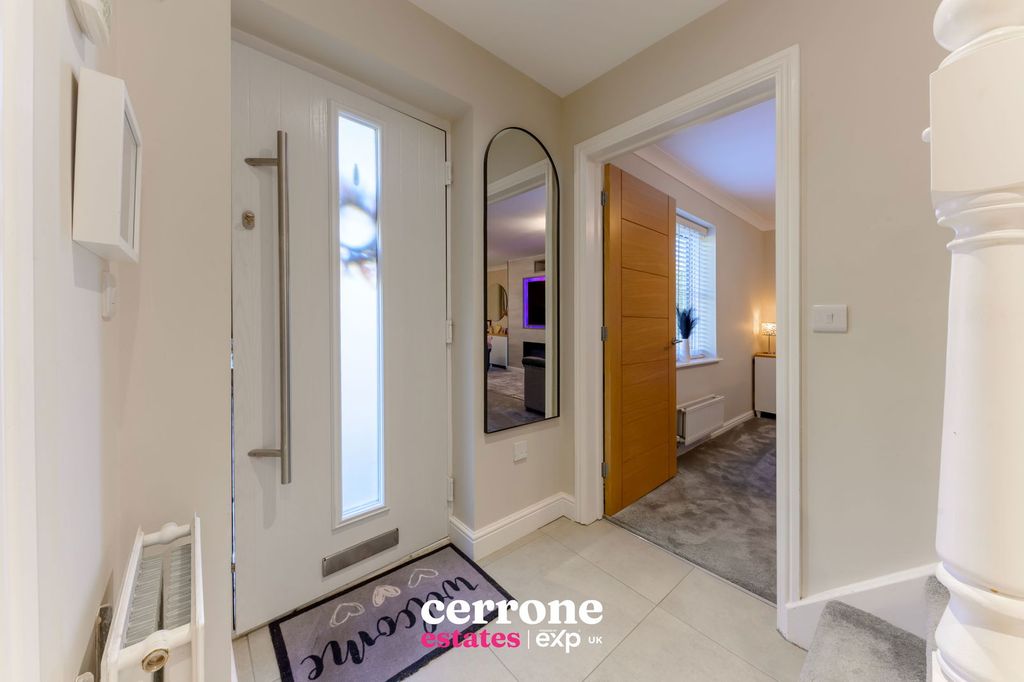 Property photo 3 of 33