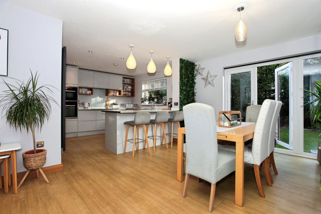 Property photo 1 of 20 Kitchen/Breakfast/Dining Room