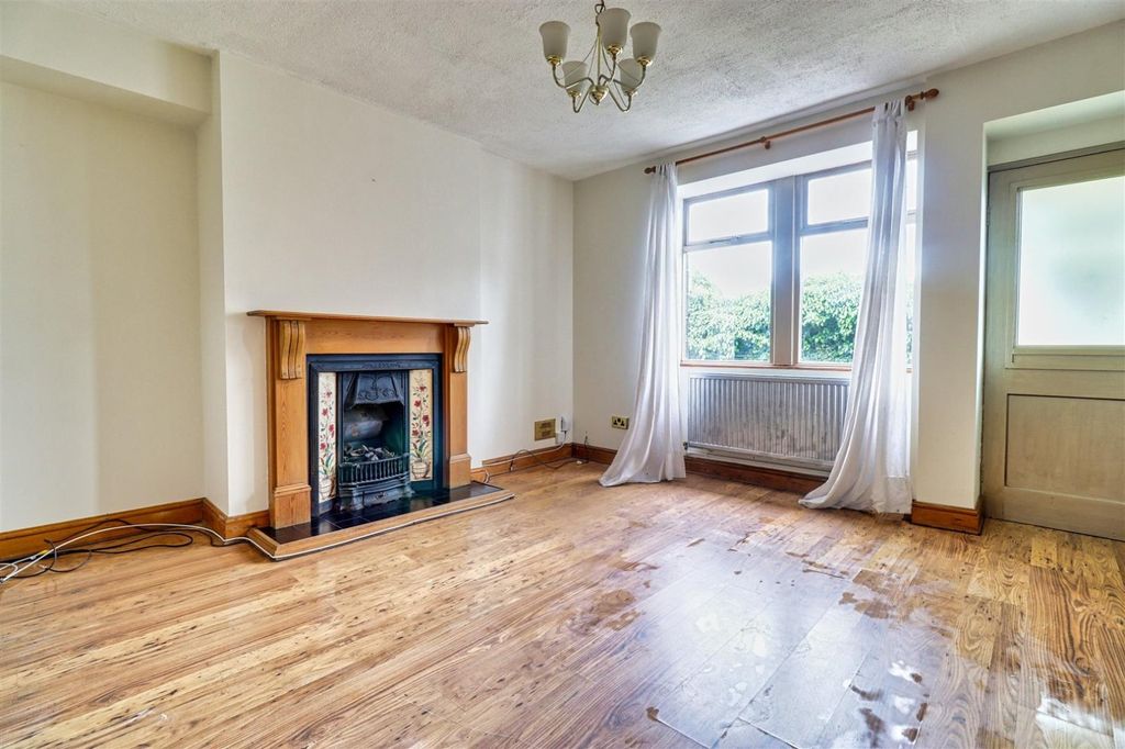 Property photo 2 of 15 Picture No. 14