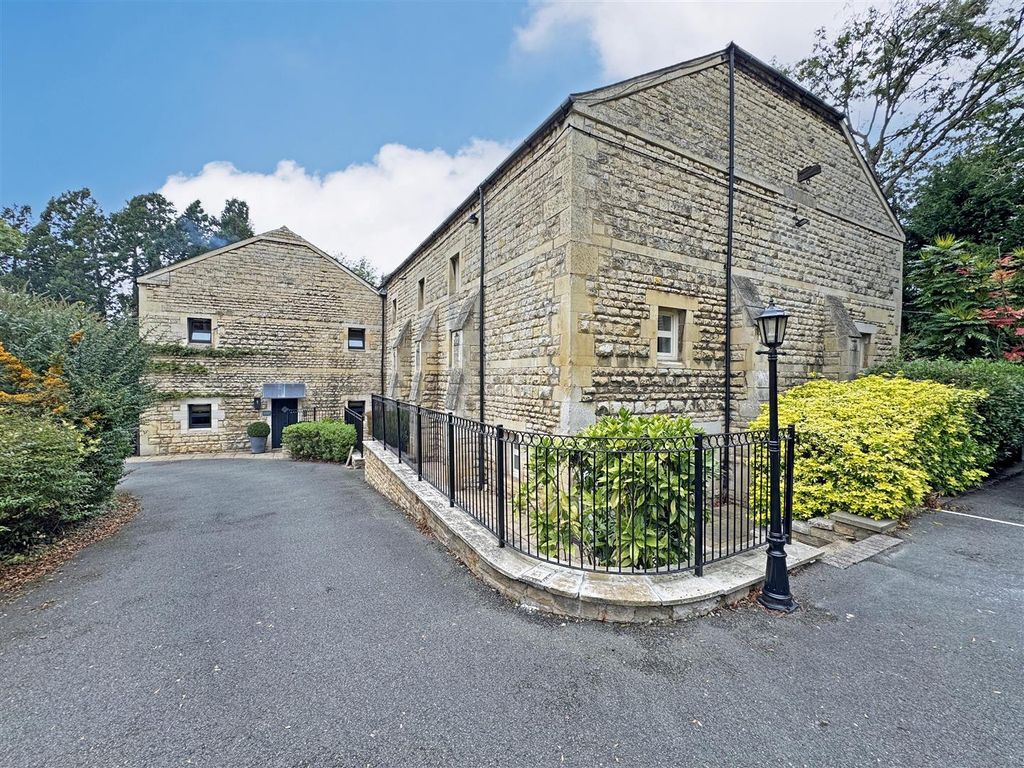 Property photo 3 of 18 Aldgate Court, Ketton