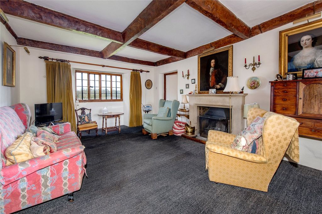 Property photo 2 of 33 Picture No. 25