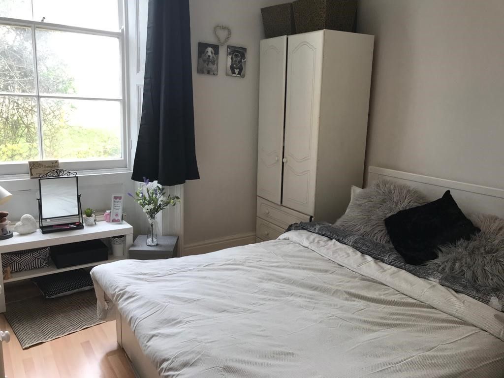 Property photo 2 of 4 21 Southleigh.Jpg