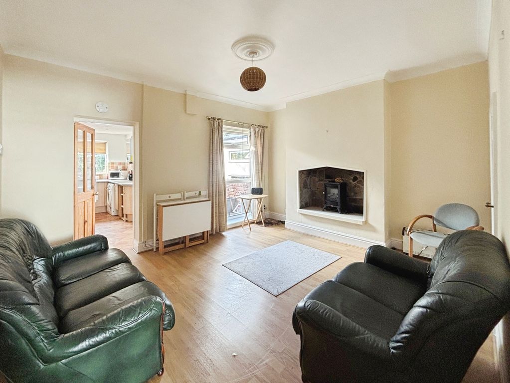 Property photo 3 of 9 Pbox-Img.Jpg