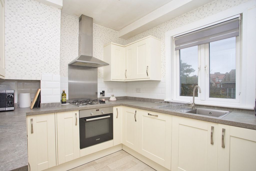 Property photo 3 of 10 Picture 3