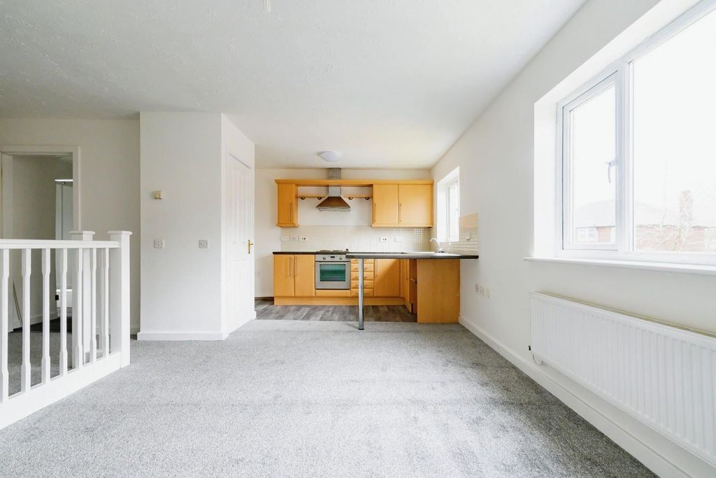 Property photo 3 of 17 519.Jpg