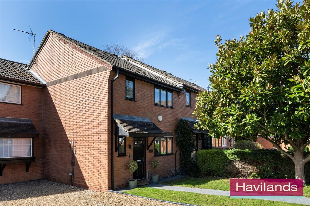 Property photo 1 of 23 Gladbeck Way-25.Jpg