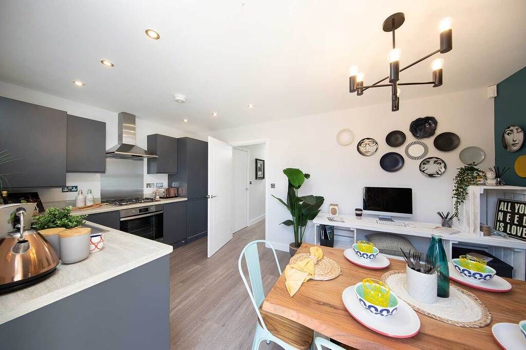 Property photo 3 of 11 Typical Interior