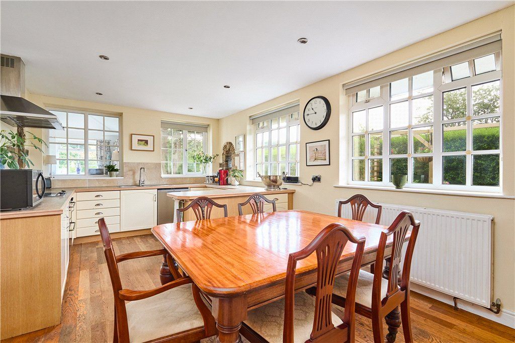 Property photo 3 of 24 Family Kitchen