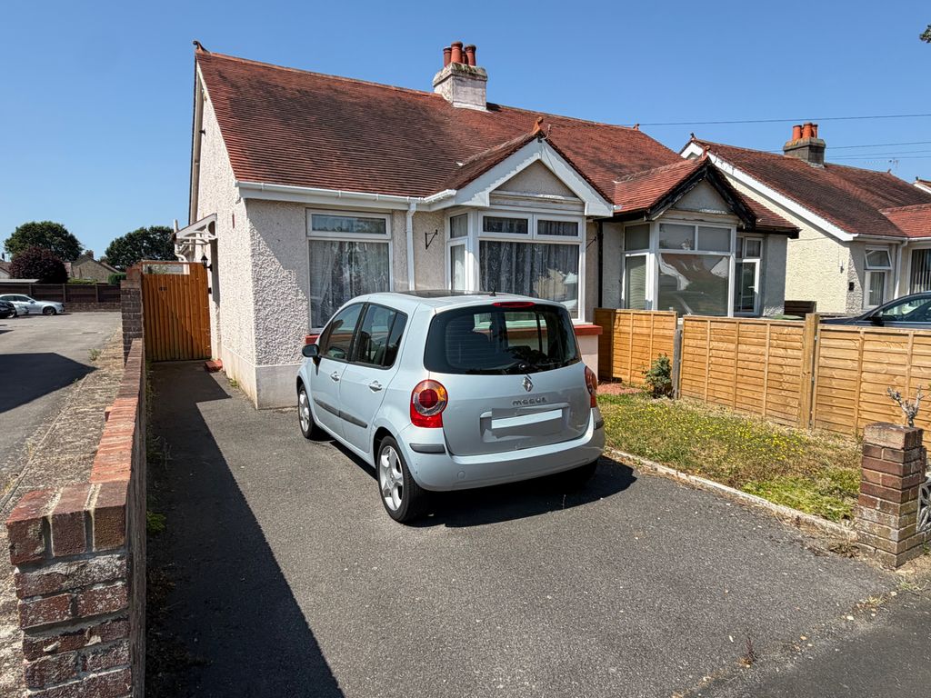 Property photo 1 of 11 External