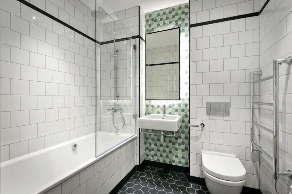Property photo 3 of 10 Rt_Wt_Bxh_T_Job119_Grantham House_24_1904202410132