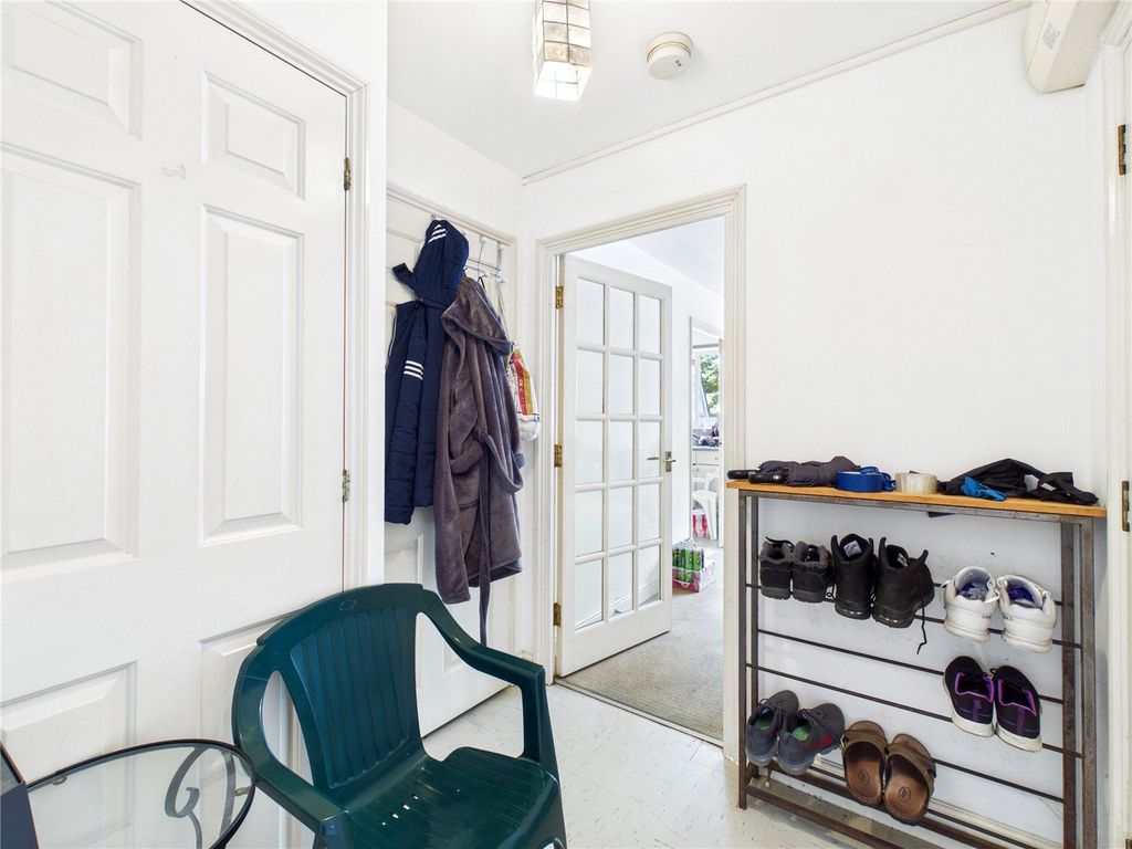 Property photo 2 of 11 Picture No. 02