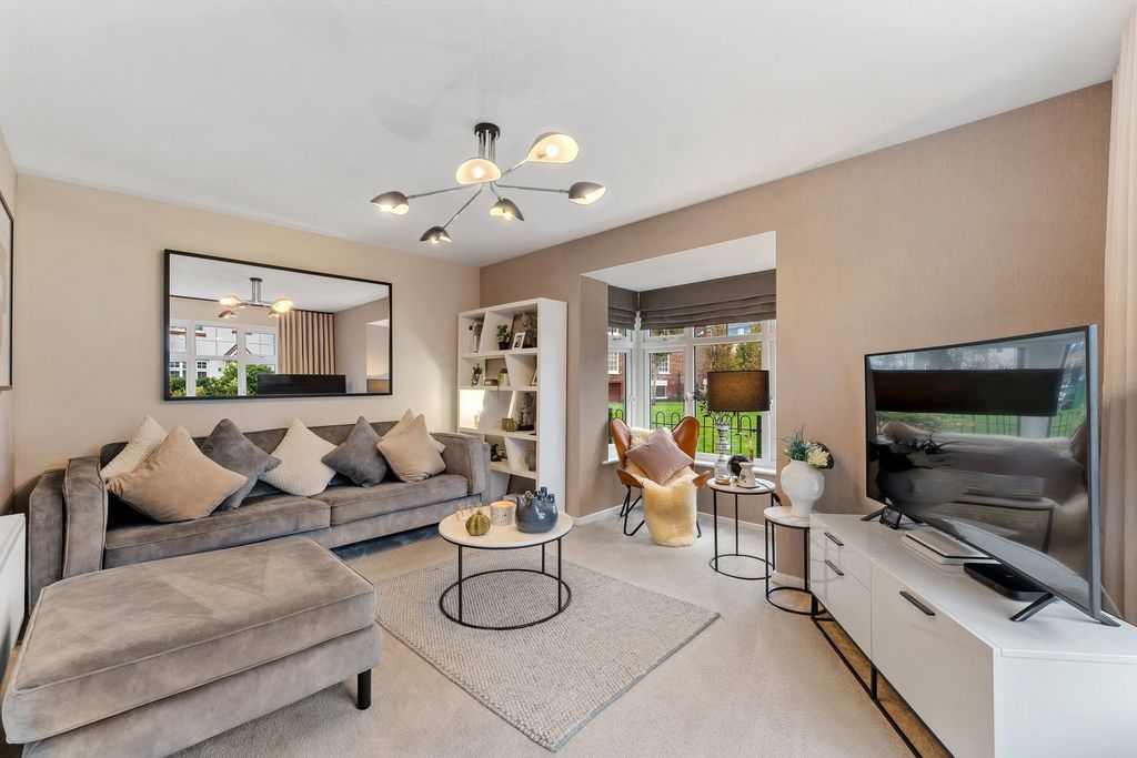 Property photo 2 of 42