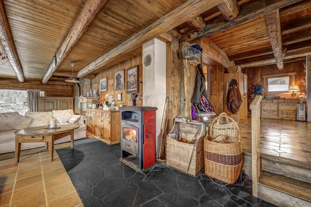 Property photo 2 of 19 Image