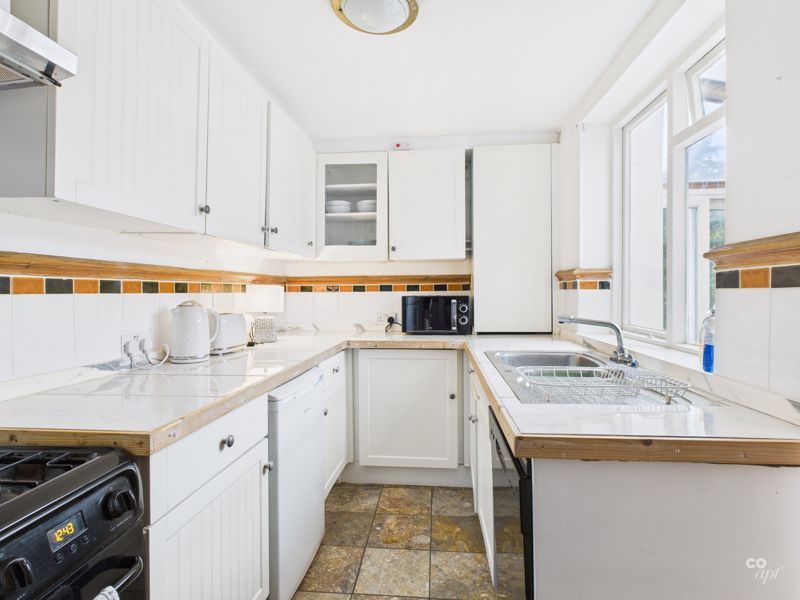 Property photo 2 of 15 Photo 16