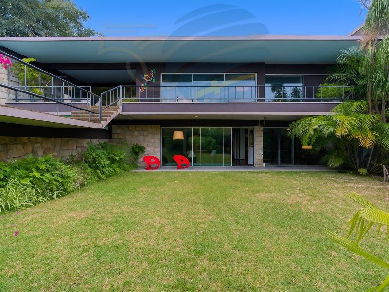 Property photo 2 of 32