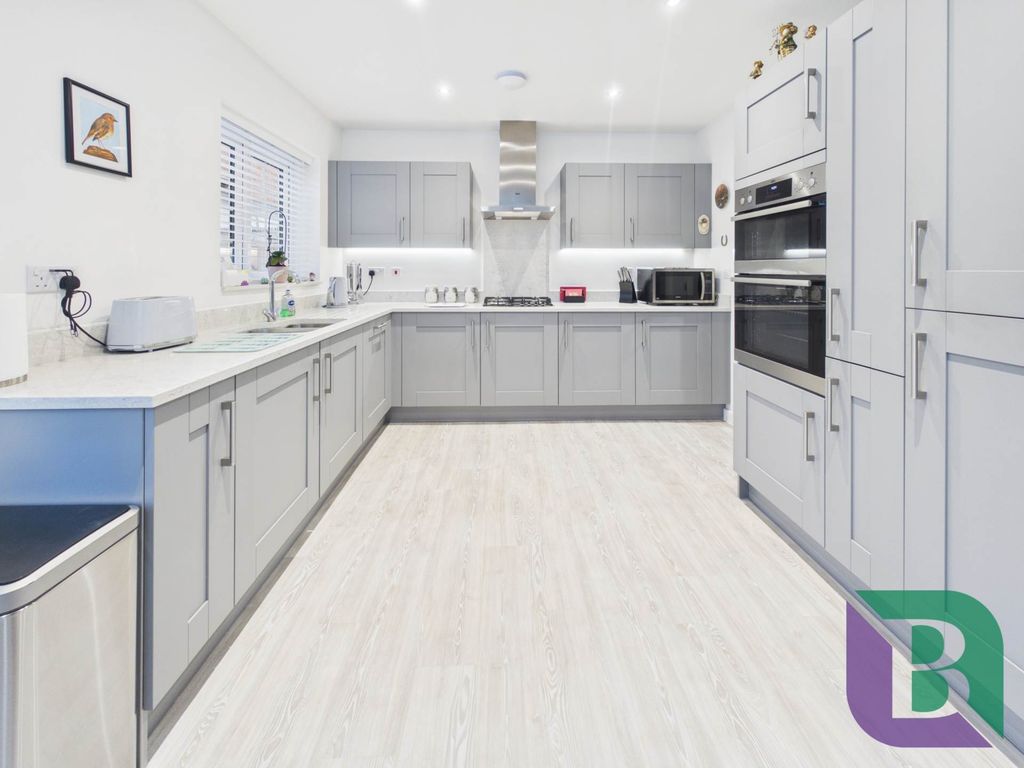 Property photo 3 of 22