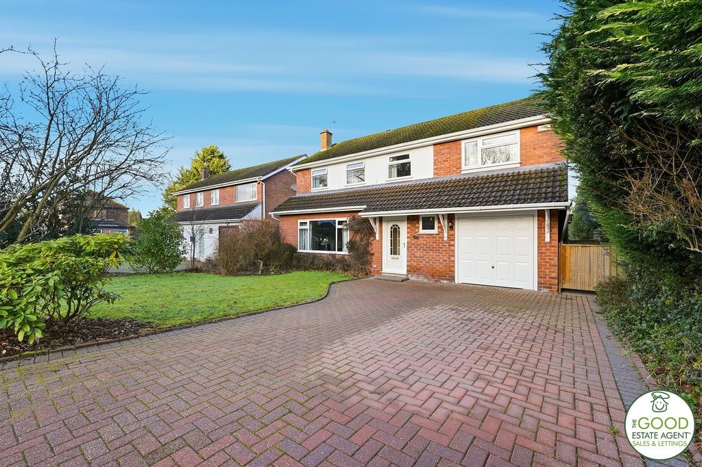 Property photo 2 of 33