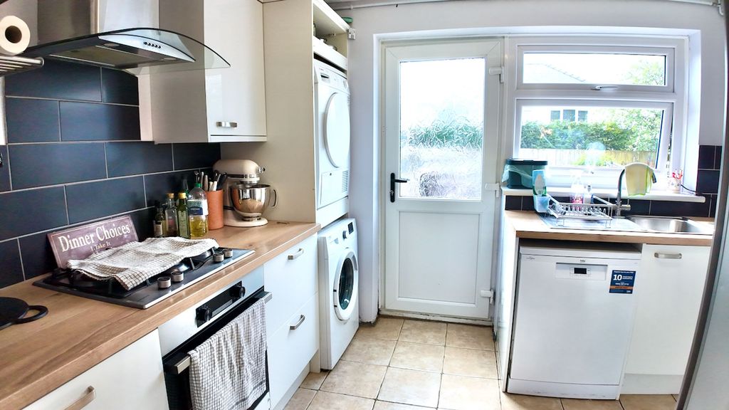 Property photo 3 of 22