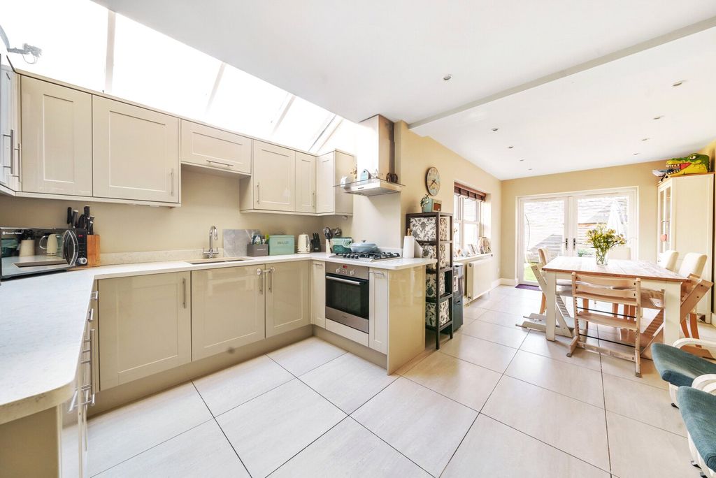 Property photo 3 of 11 Kitchen/Diner