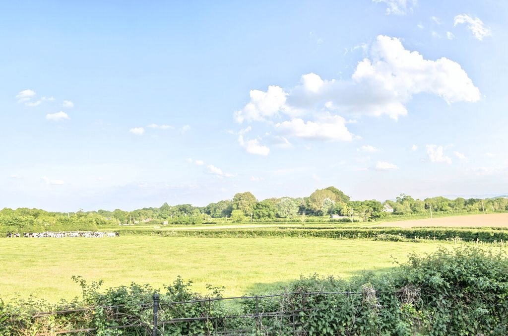 Property photo 3 of 23 1291142-55-6825d6...