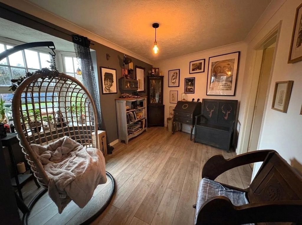 Property photo 3 of 12 Picture No. 11