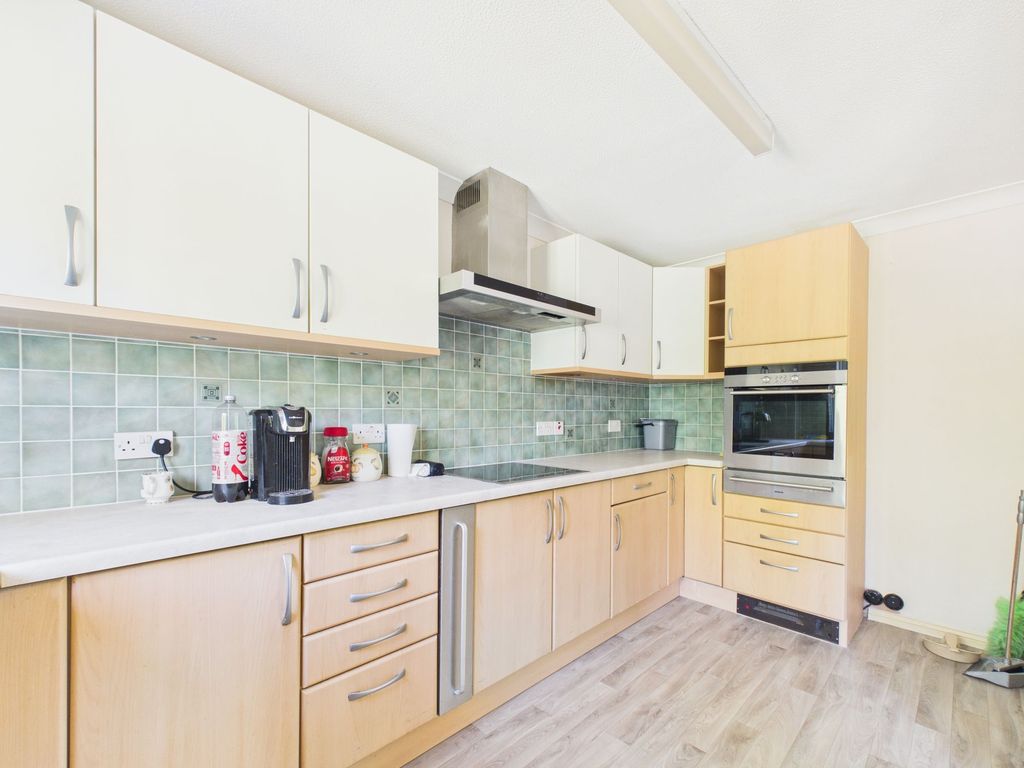 Additional image 8 of 2 bed flat for saleWest Street, Godmanchester PE29