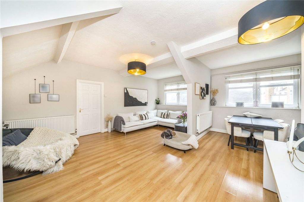 Property photo 2 of 7 Picture No. 04