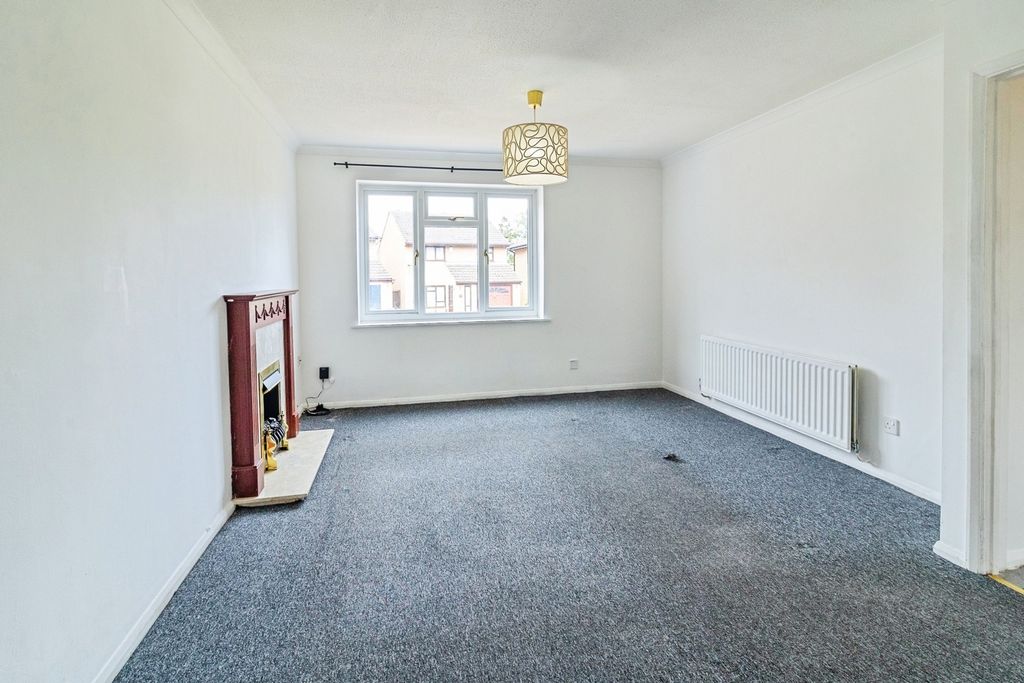Property photo 3 of 17 Photo