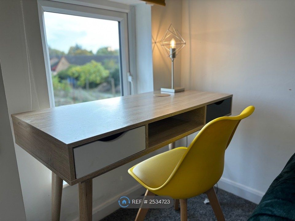 Property photo 2 of 31