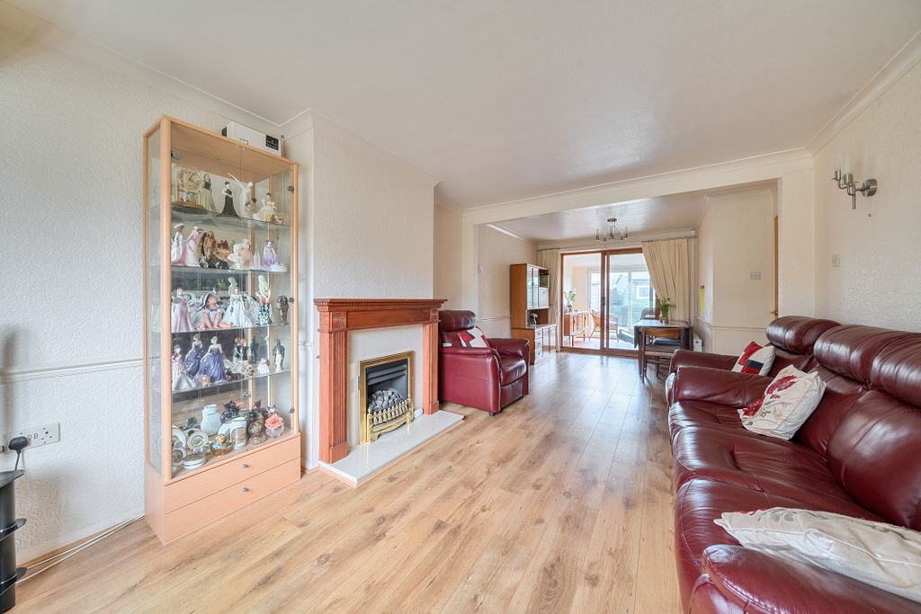 Property photo 2 of 12 13758362690cc13Bafc2c