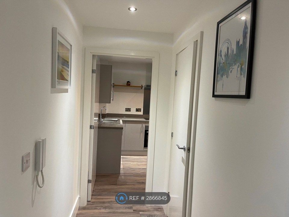 Property photo 2 of 17 Hallway To Kitchen