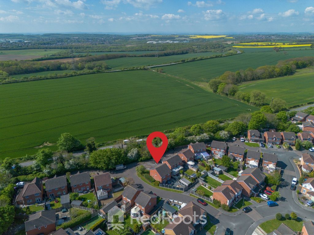 Property photo 2 of 31 5102263