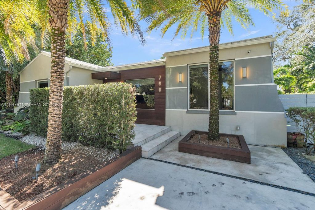 Property photo 2 of 44