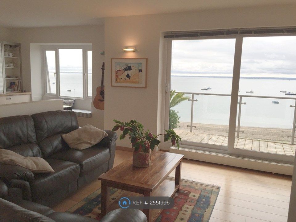 Property photo 1 of 18 Lounge With Panoramic Sea View