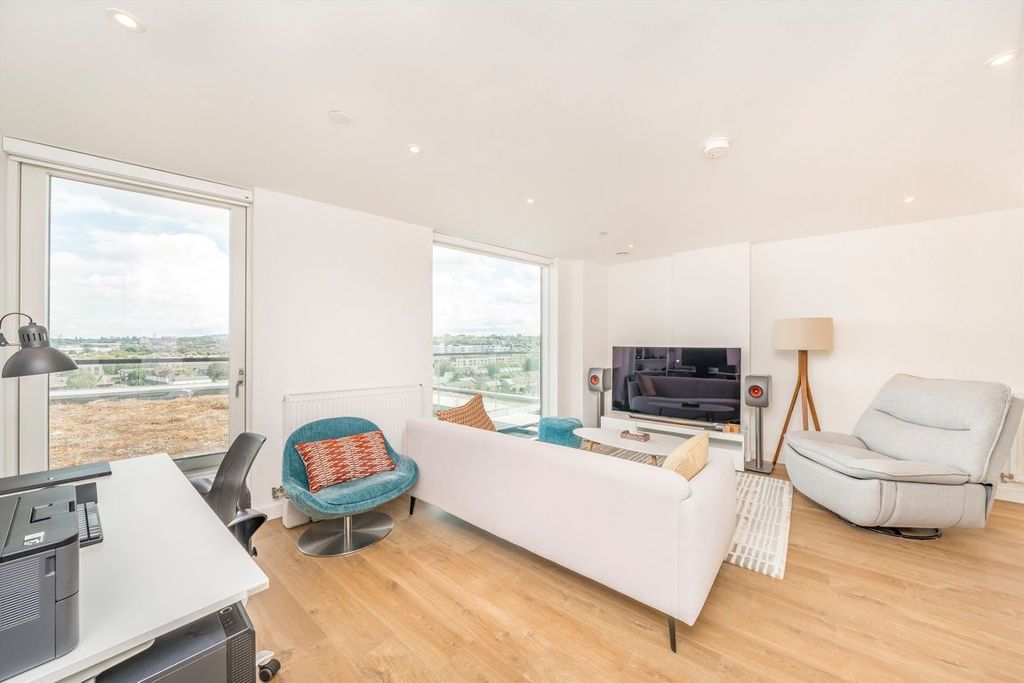 Property photo 1 of 7