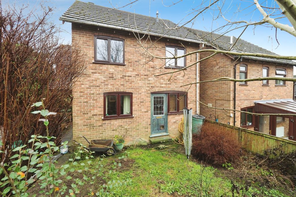 Property photo 1 of 17