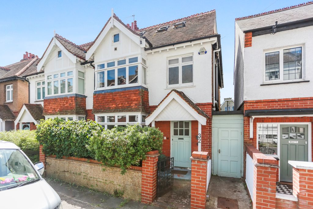 Property photo 1 of 16 296A6607