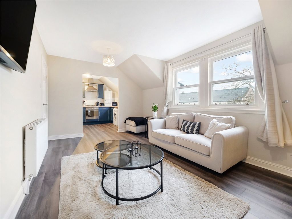 Property photo 3 of 19 Living Room