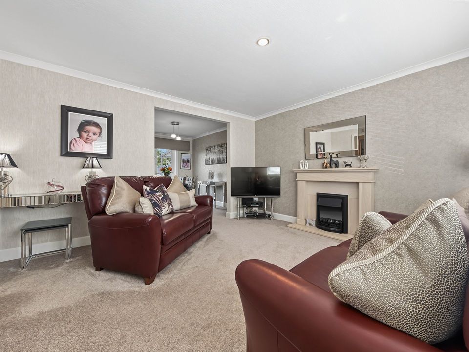 Property photo 3 of 33