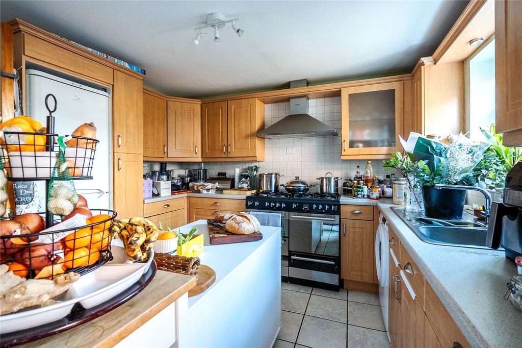 Property photo 2 of 11 Picture No. 06