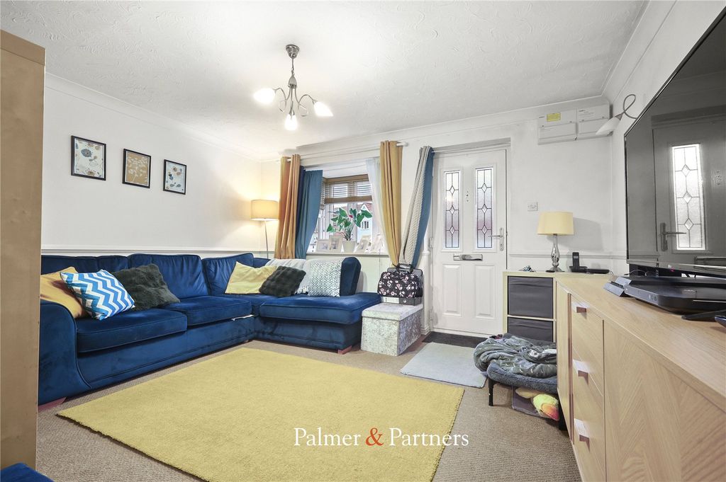 Property photo 2 of 11 Reception Room