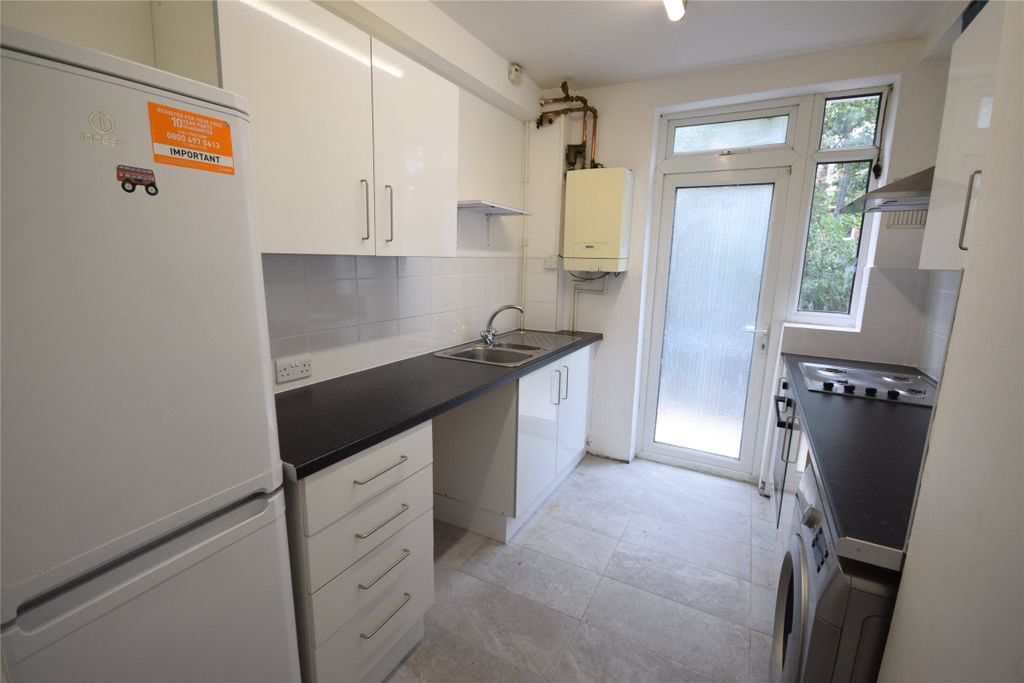 Property photo 1 of 16 Picture No. 23