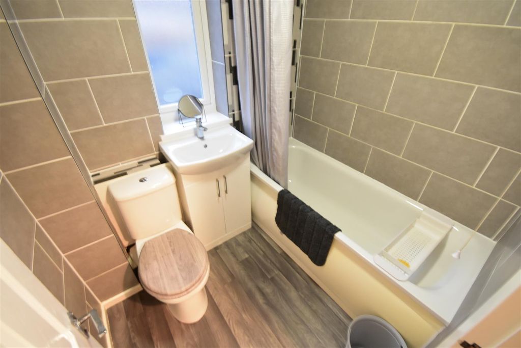 Property photo 3 of 11 Sid12.Jpg