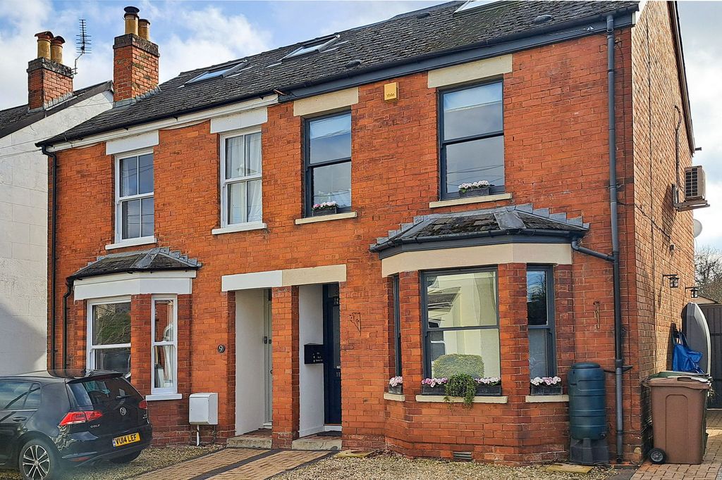 Property photo 1 of 29