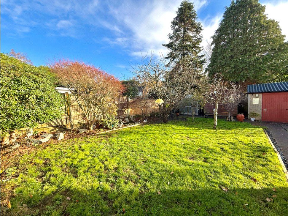 Property photo 2 of 31 Picture No. 32