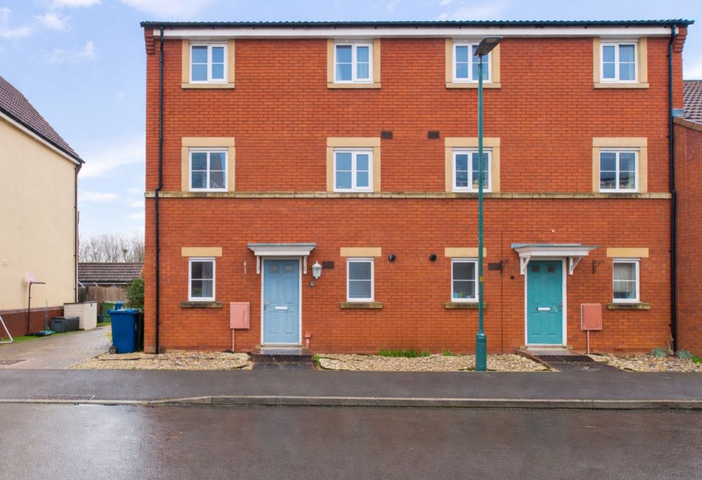 Property photo 1 of 15 639A5920-79cd-4B6F-B18A-19E9285A7E20