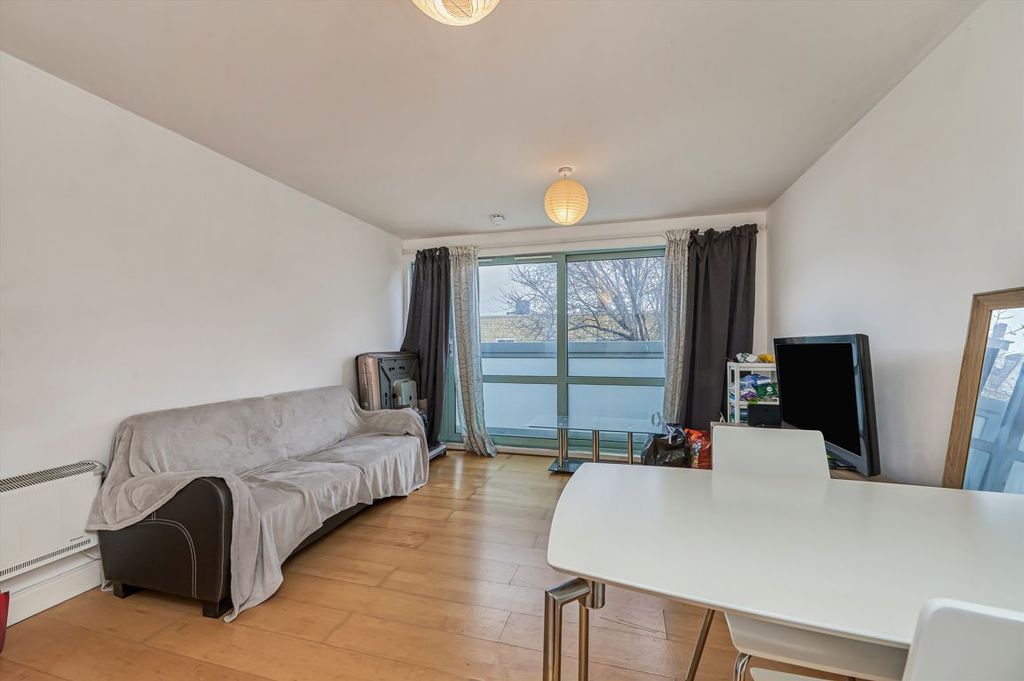 Property photo 2 of 4