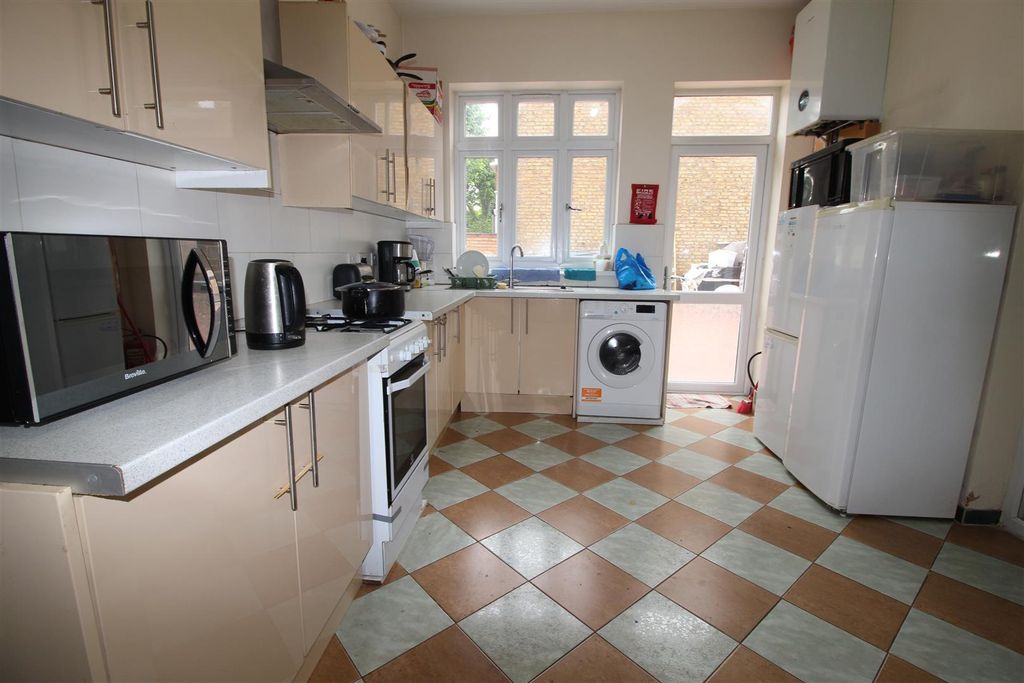 Property photo 2 of 6 Img_0088.Jpg
