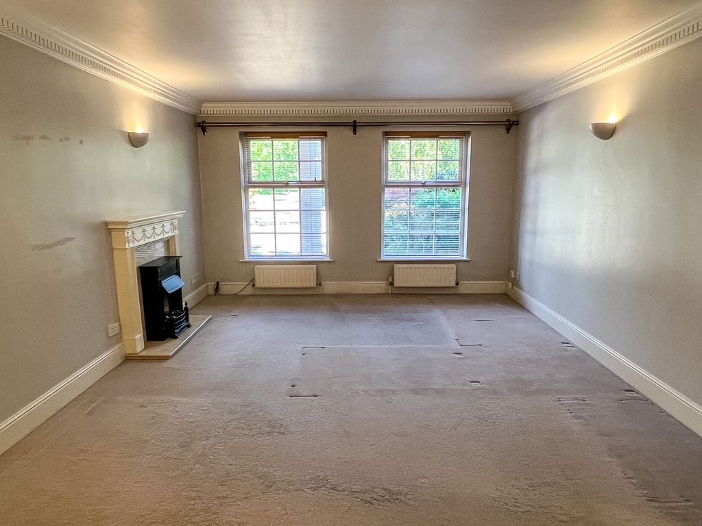 Additional image 20 of 2 bed flat for saleMolesey Park Road, East Molesey KT8